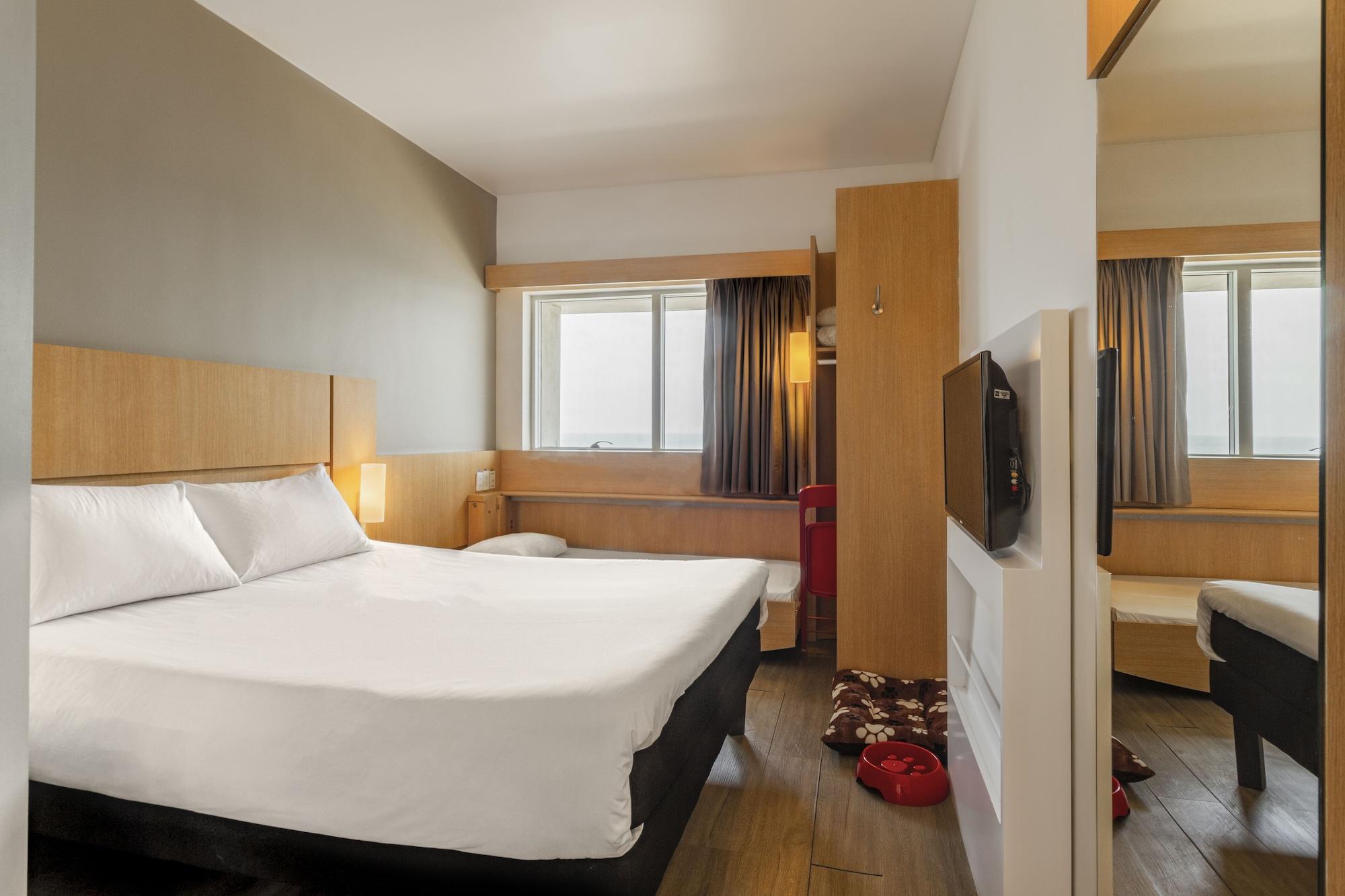Ibis Cartagena Marbella Hotel Bagian luar foto
