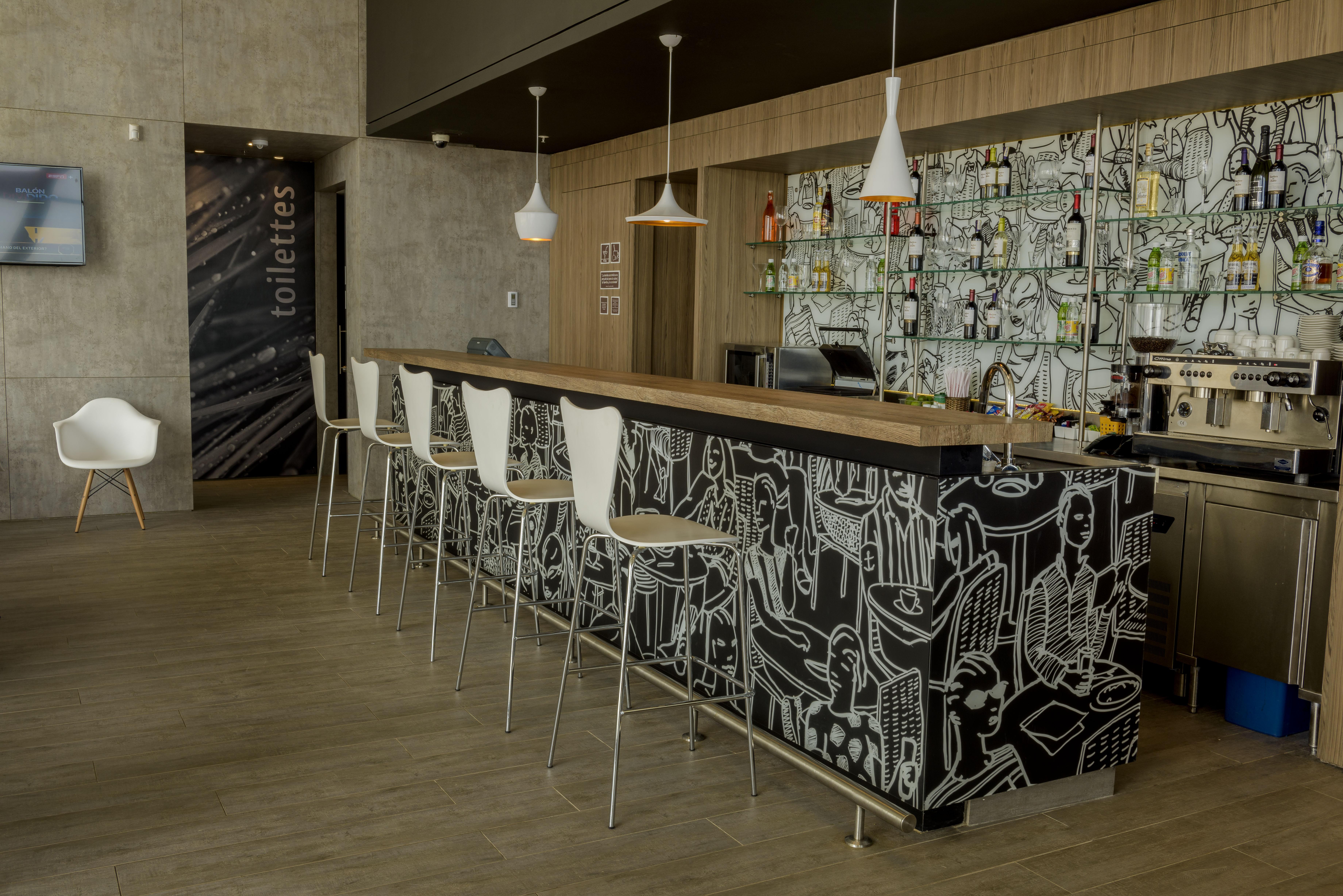 Ibis Cartagena Marbella Hotel Bagian luar foto