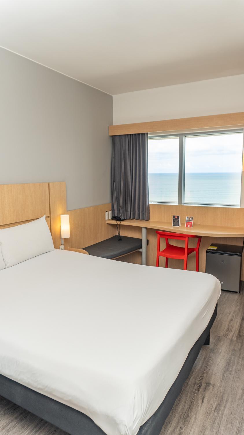 Ibis Cartagena Marbella Hotel Bagian luar foto