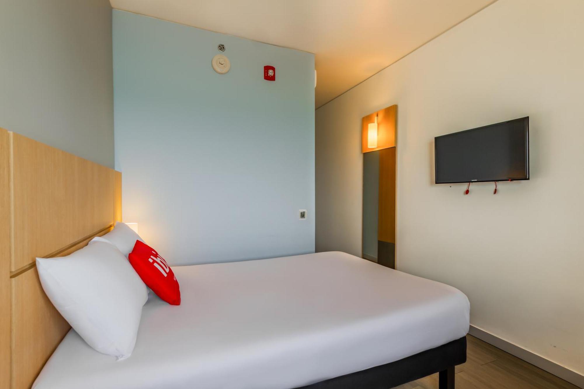 Ibis Cartagena Marbella Hotel Bagian luar foto